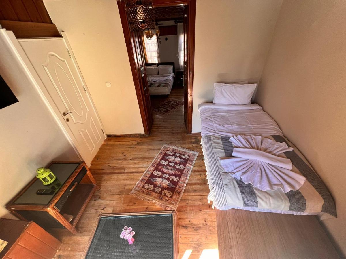 Sarı Pansiyon Antalya