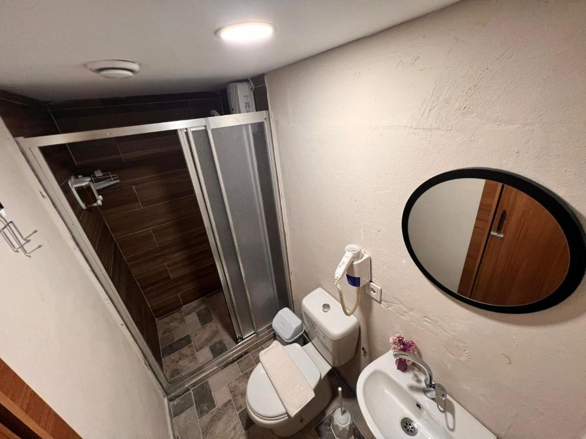 Sarı Pansiyon Antalya
