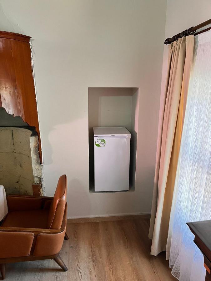 Sarı